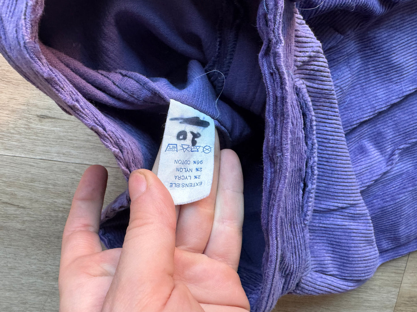 Pantalon fuseau velours côtélés