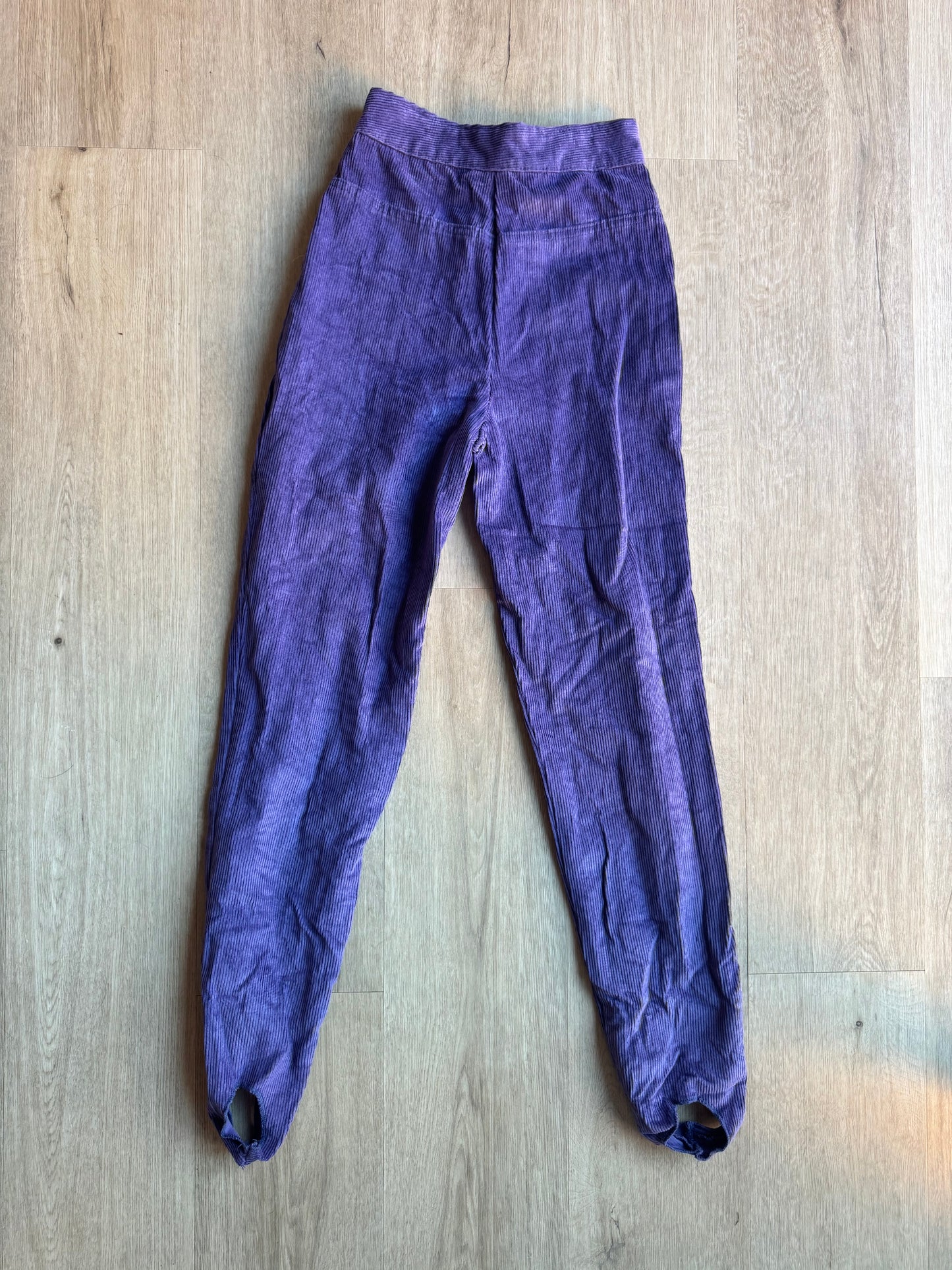 Pantalon fuseau velours côtélés