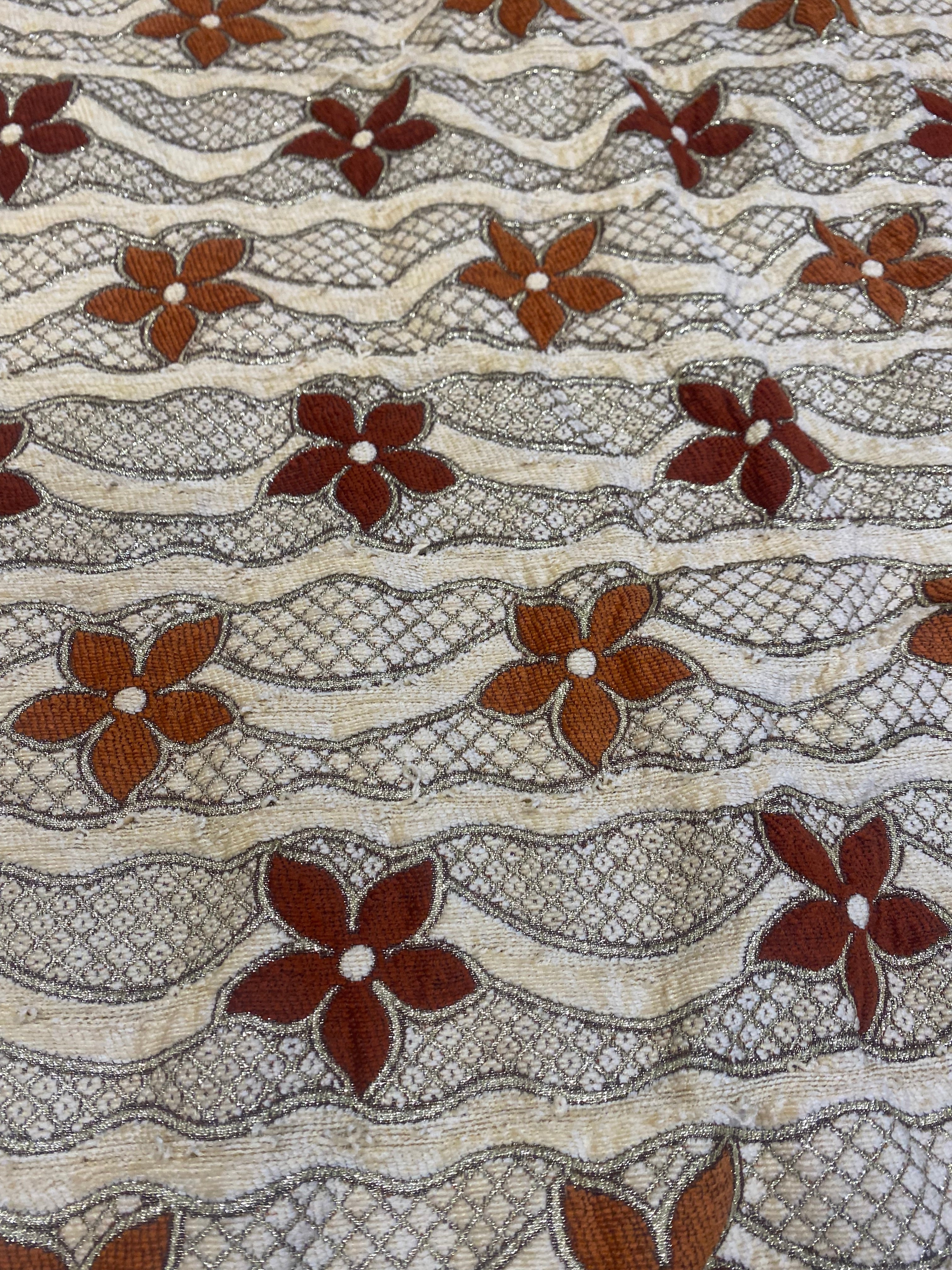 Coupon de tissu à fleurs