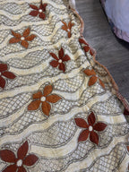 Coupon de tissu à fleurs