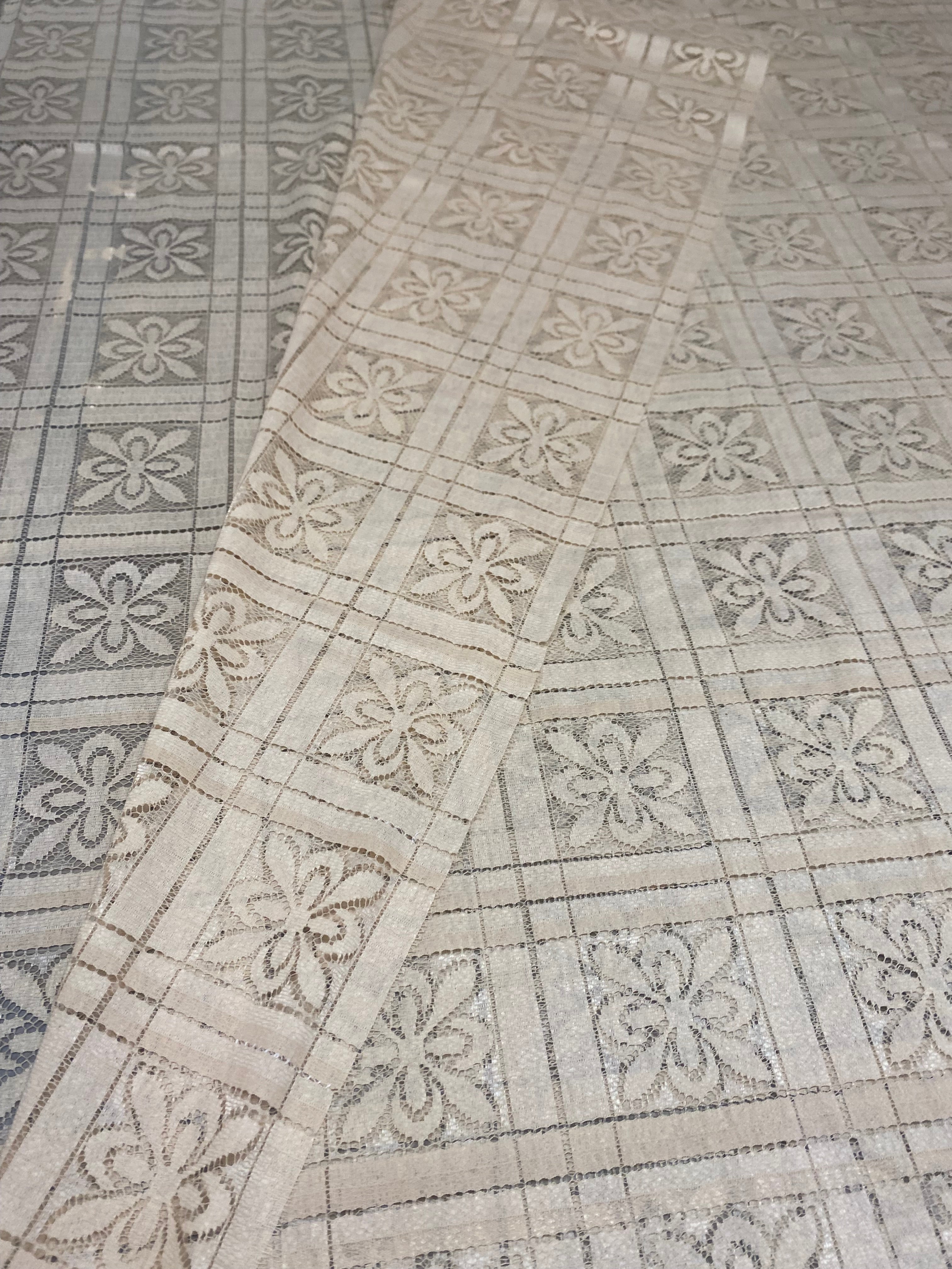 Nappe en dentelle