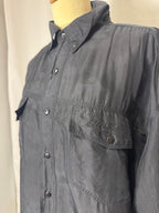 Chemise en soie noire