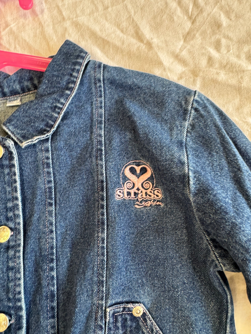 Veste en jean brodée