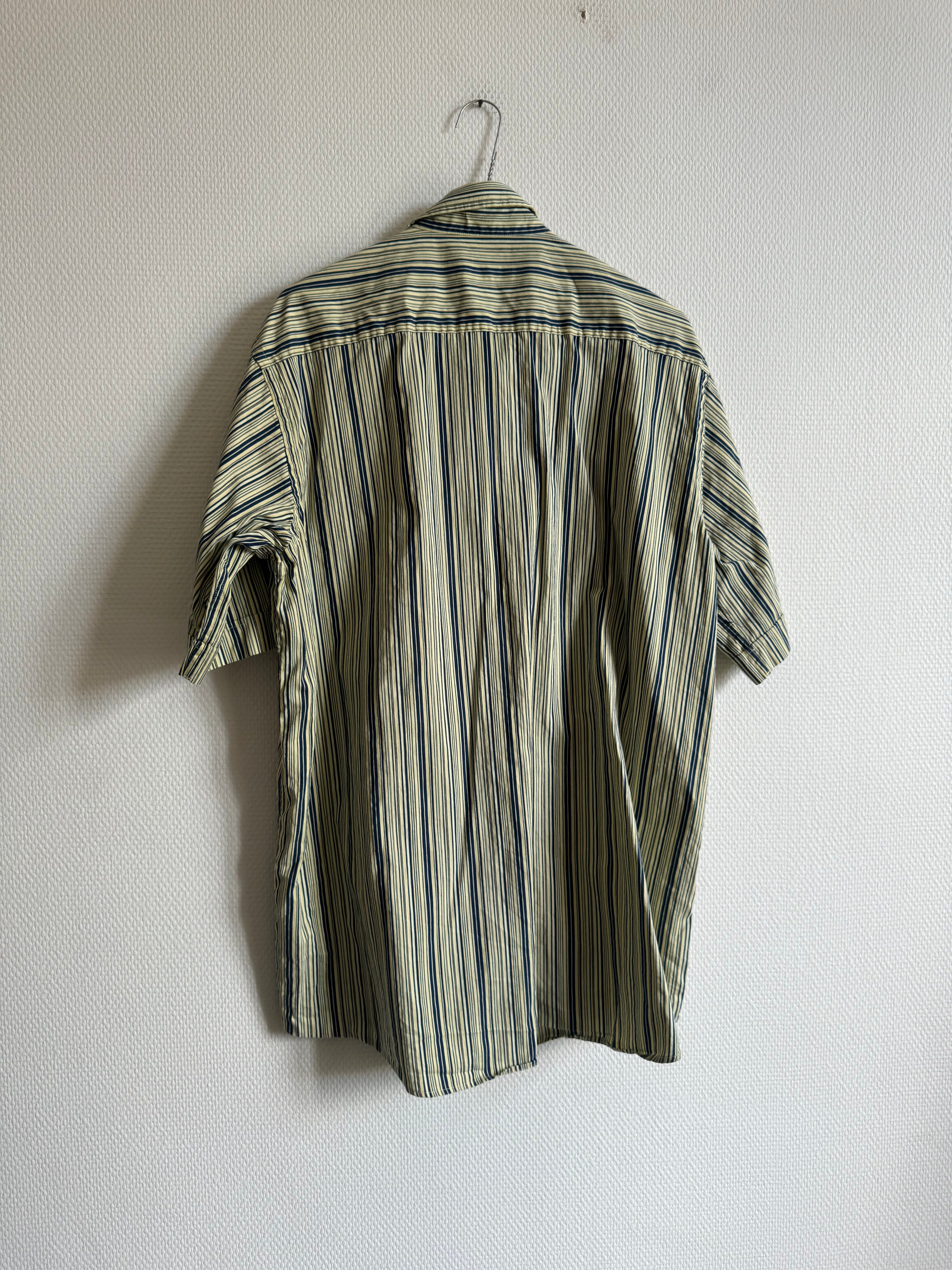 Chemise à rayures