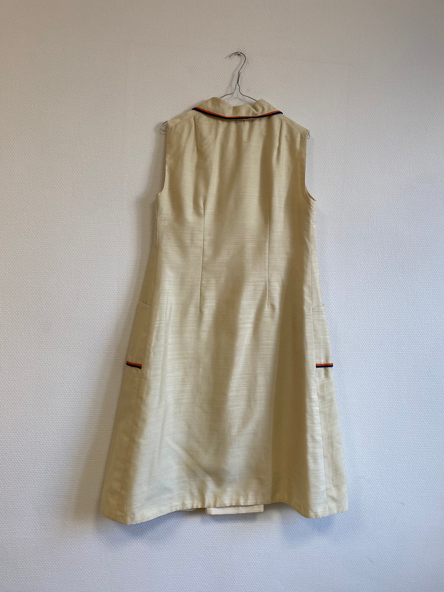 Robe beige 70s
