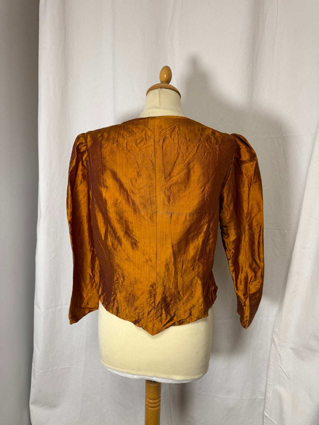 Chemise en soie orange