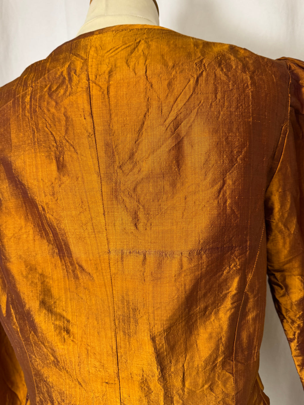 Chemise en soie orange