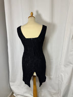 Robe courte en dentelle