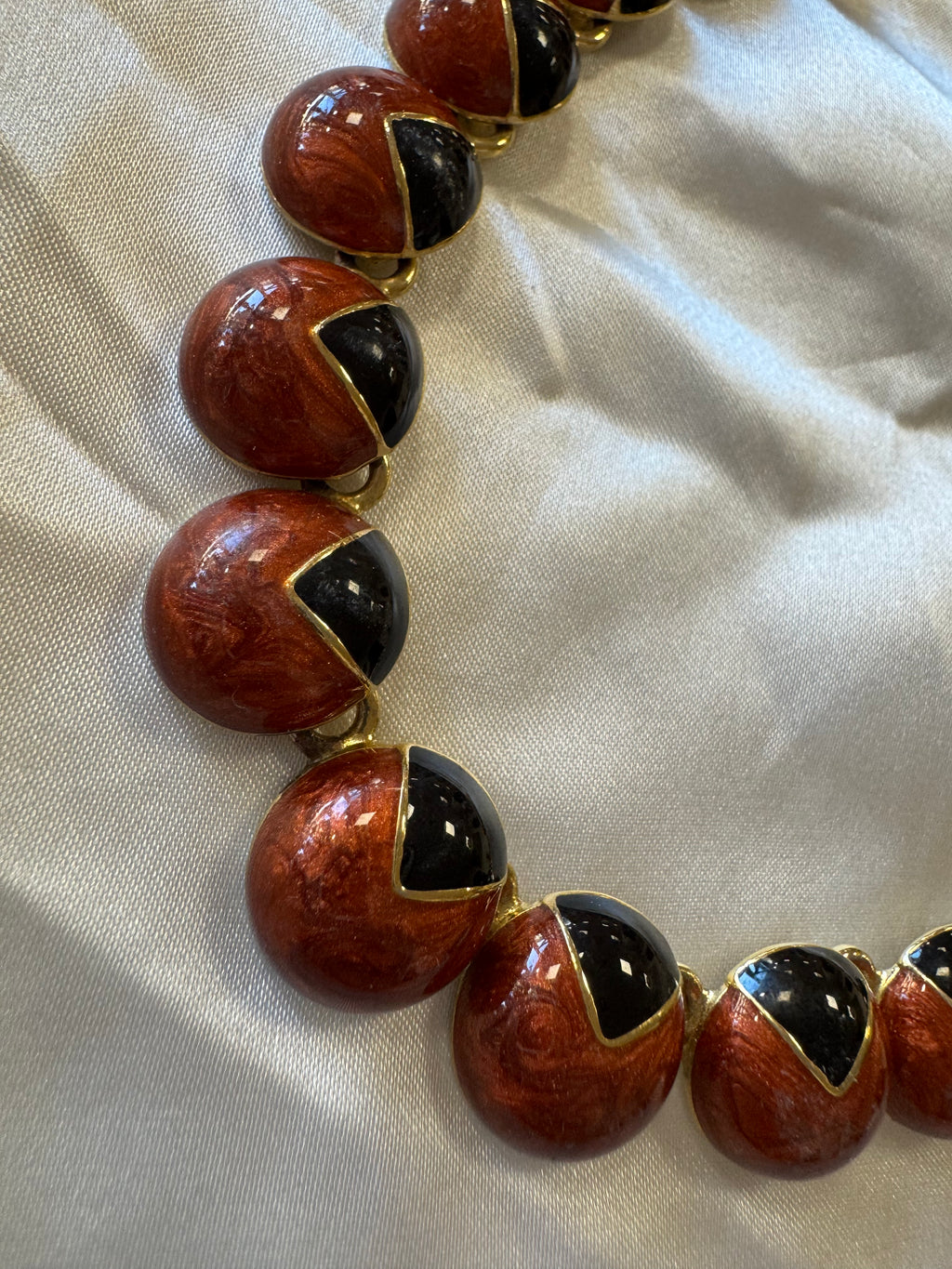 Collier en métal 80s