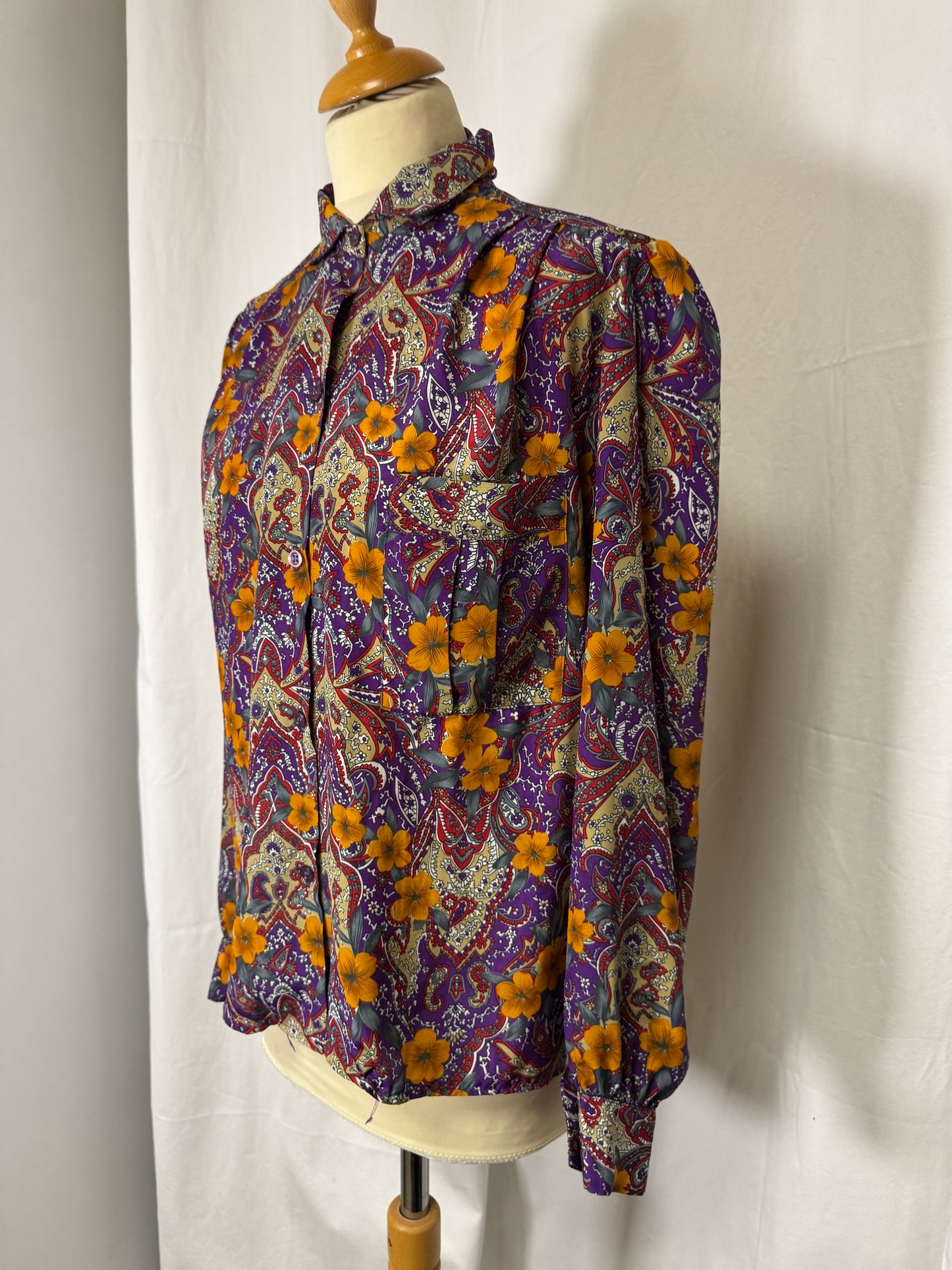 Chemise à motifs floraux