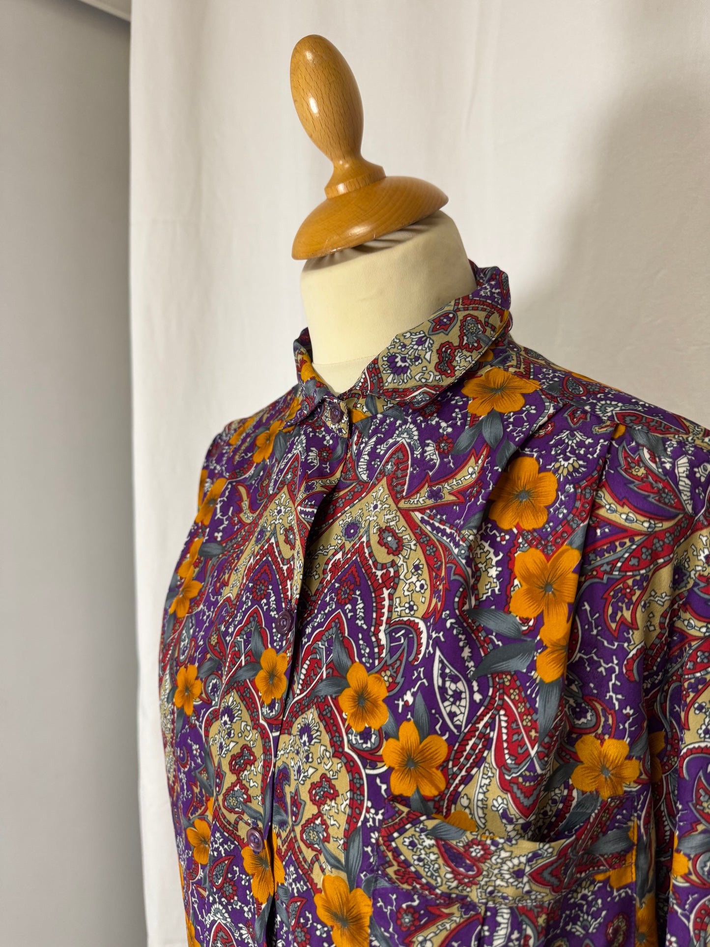 Chemise à motifs floraux