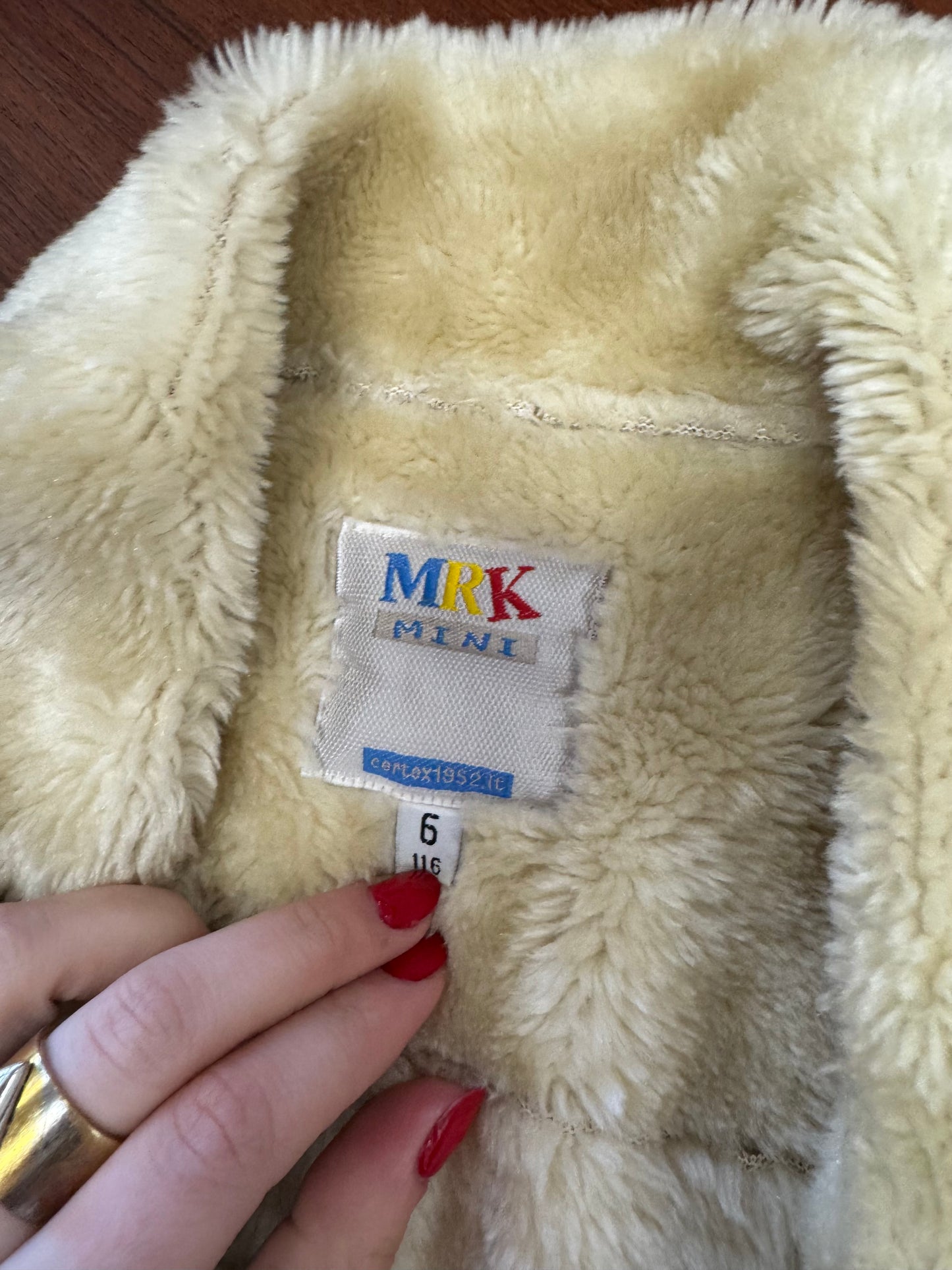 Veste en fausse fourrure