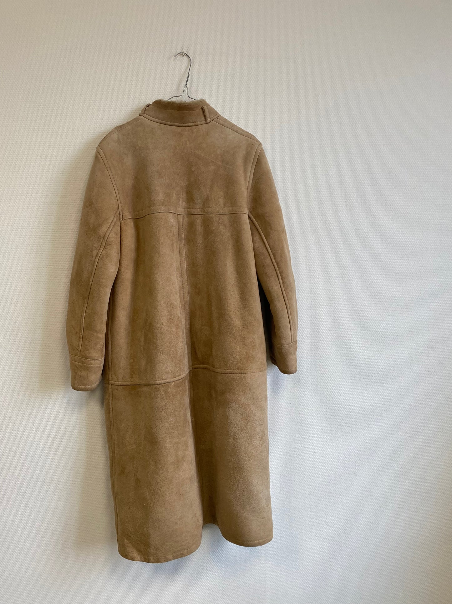 Manteau en peau lainée 70s