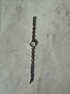 Montres en métal doré