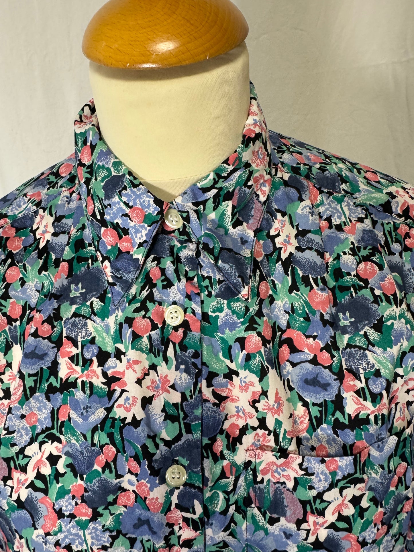Chemise à fleurs