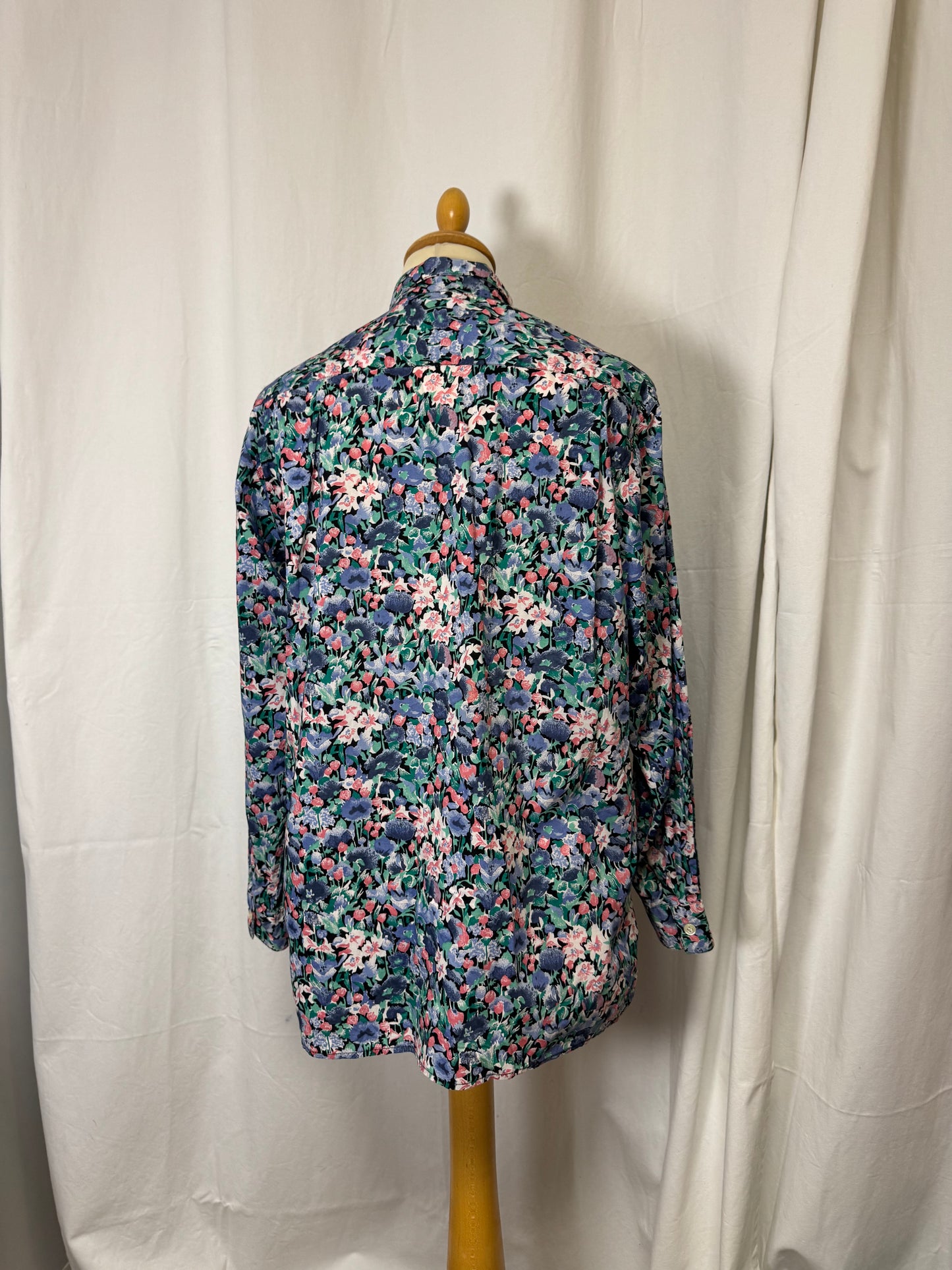Chemise à fleurs