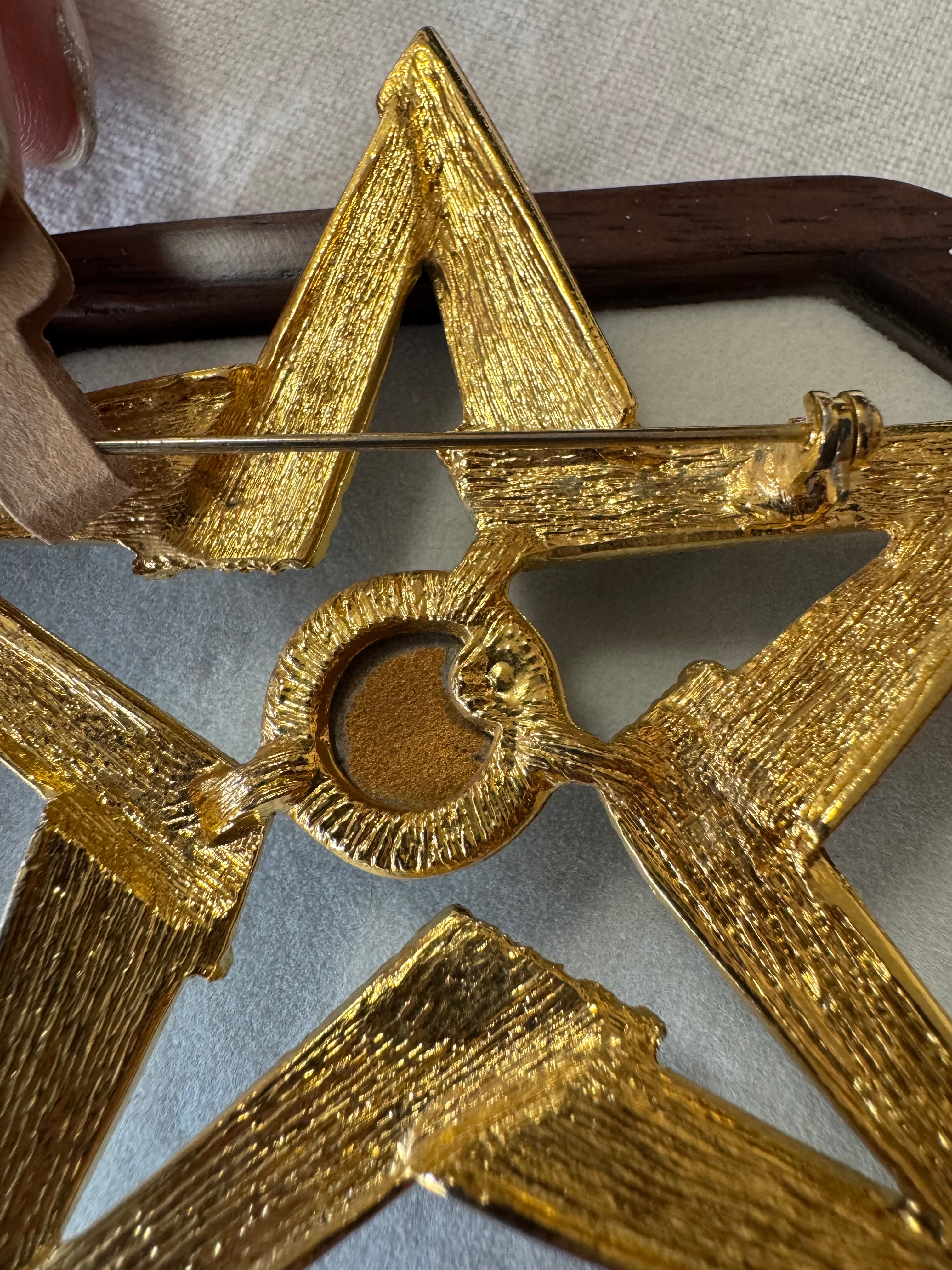 Broche en métal étoile 80s