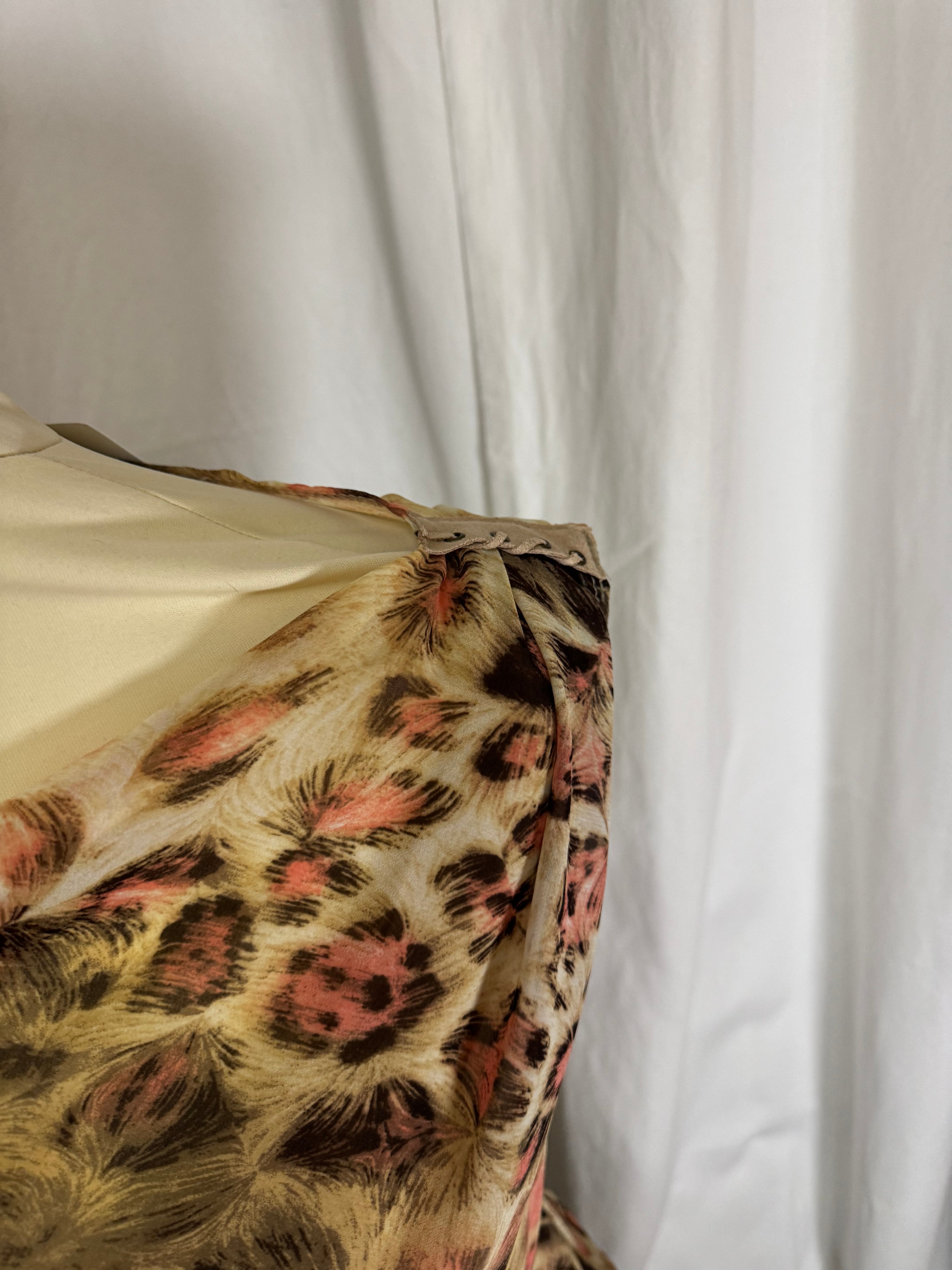 Robe léopard Y2K