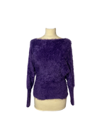 Pull violet à poils