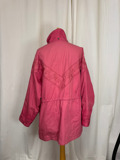Veste brodée rose
