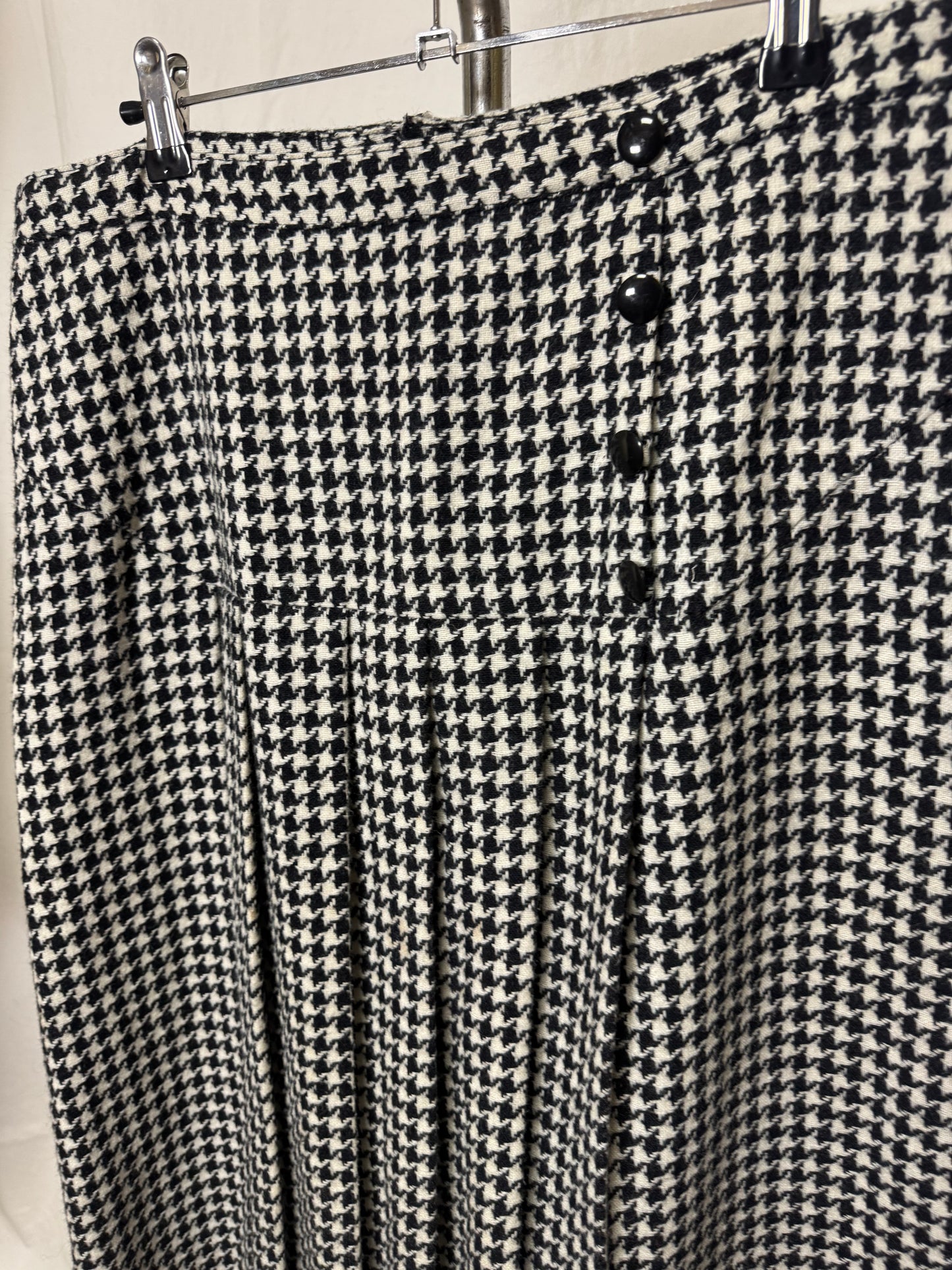 Jupe plissée pied de poule