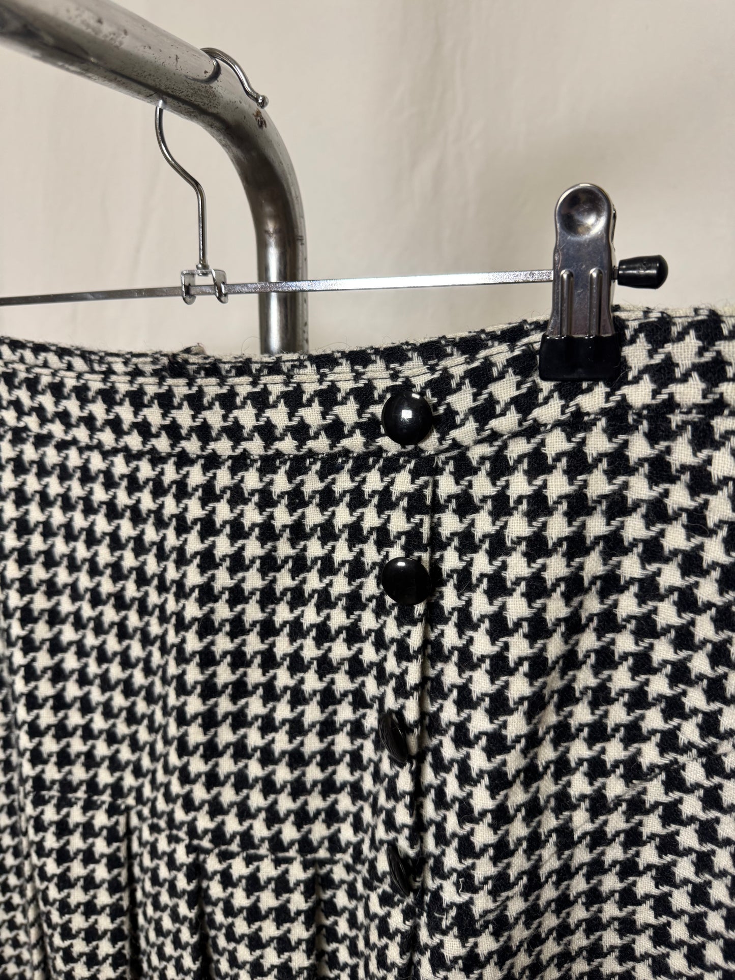 Jupe plissée pied de poule