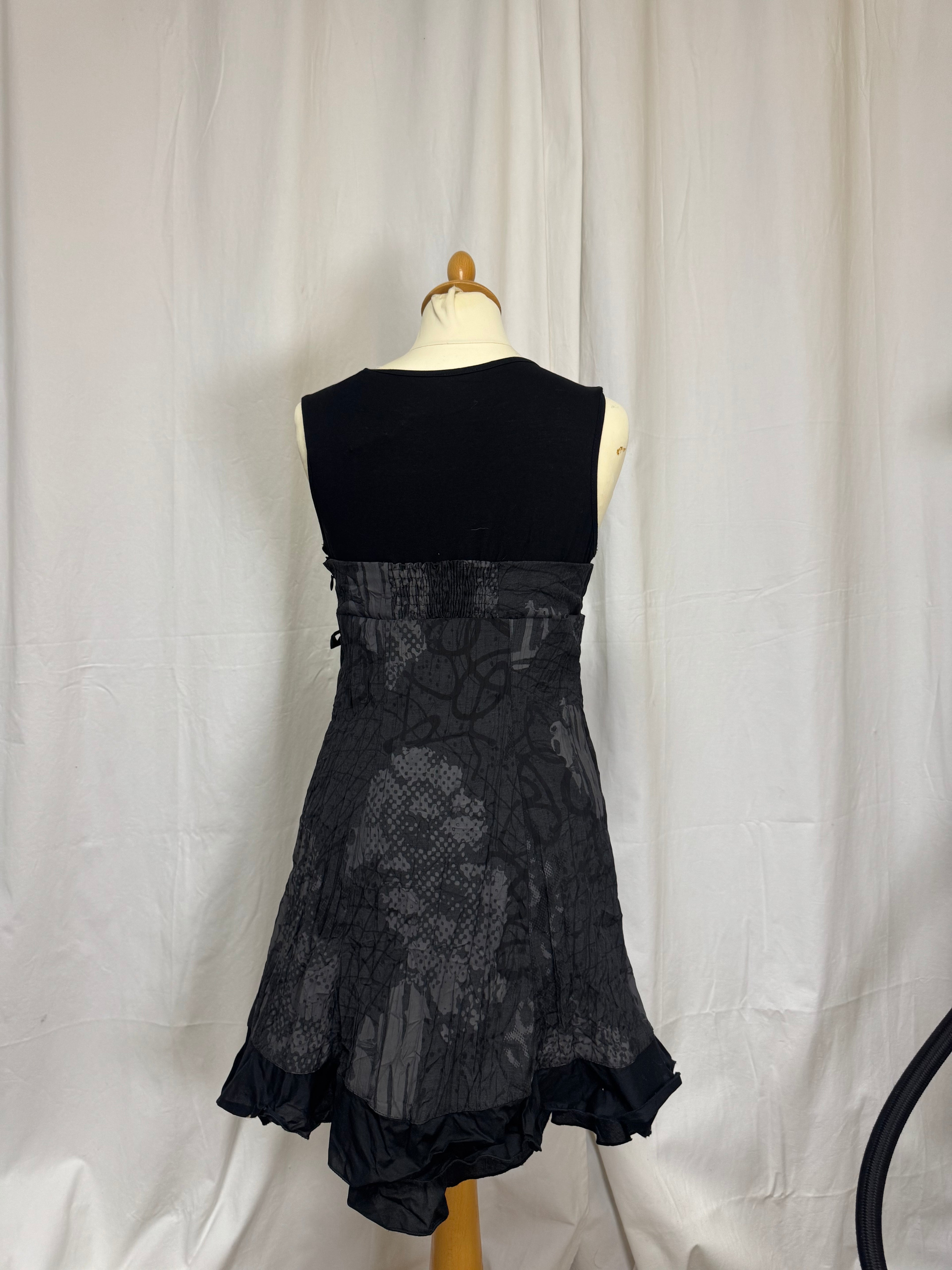 Robe noire Y2K