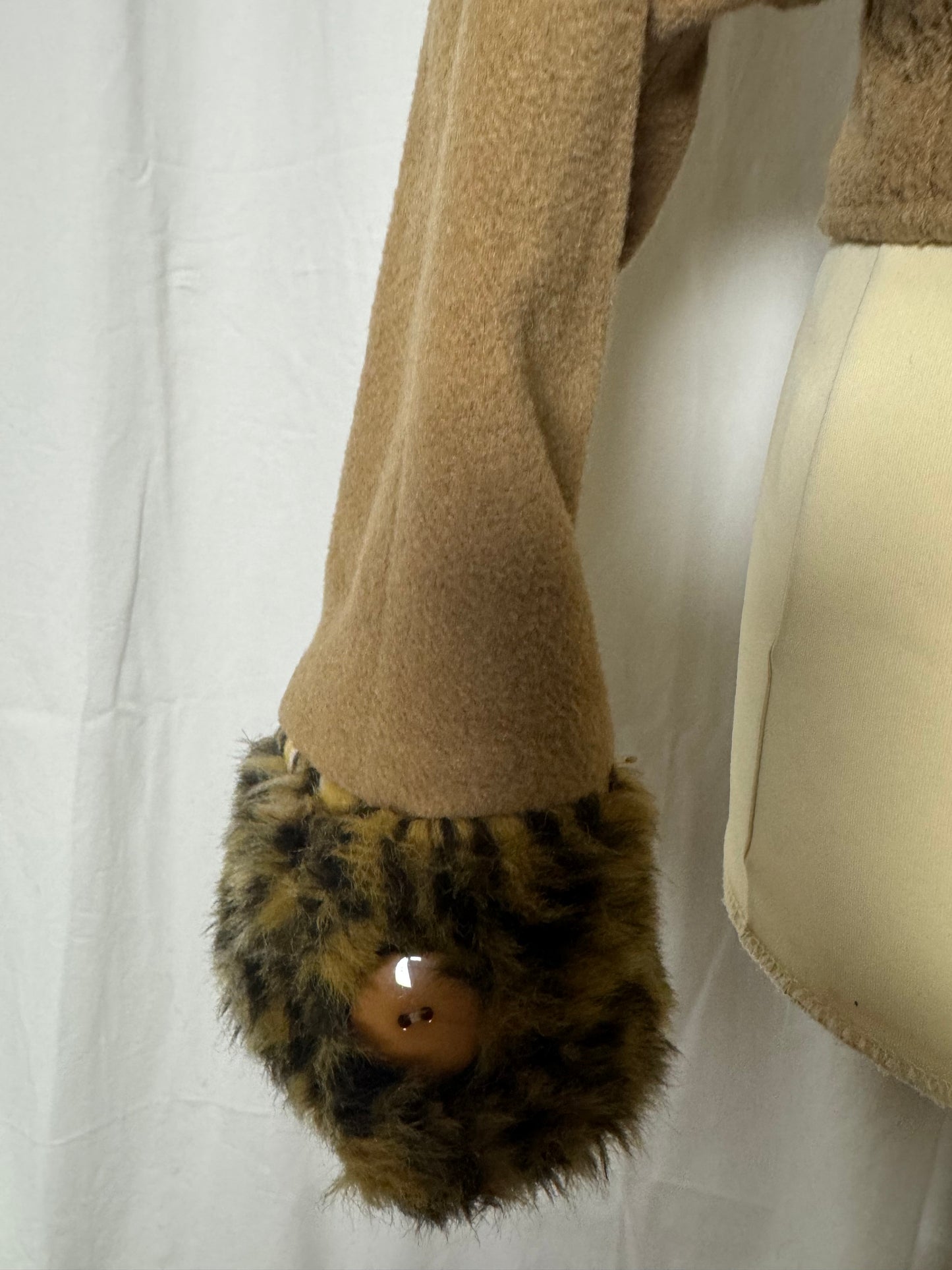 Veste courte léopard 80s