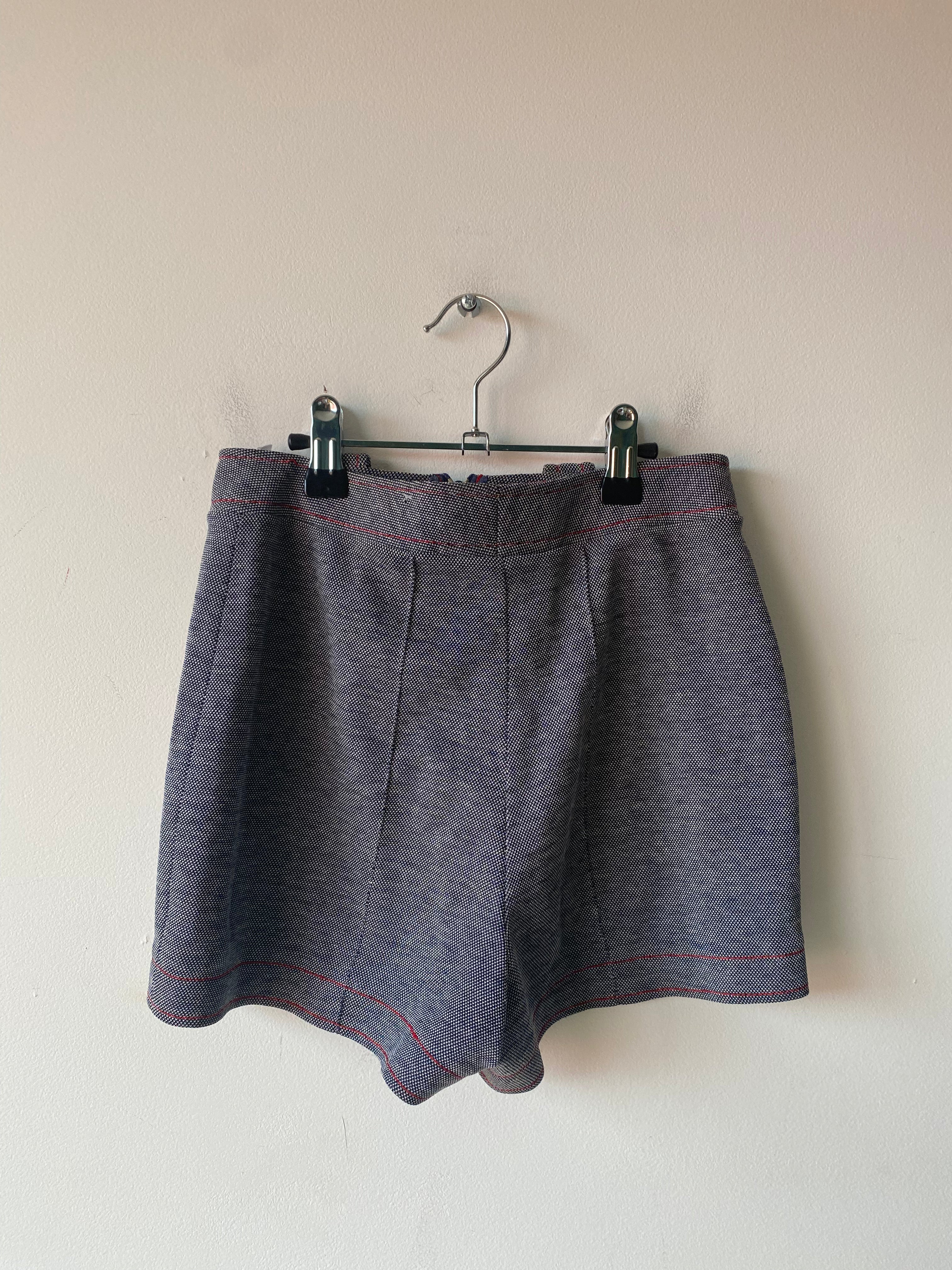 Short gris 70s