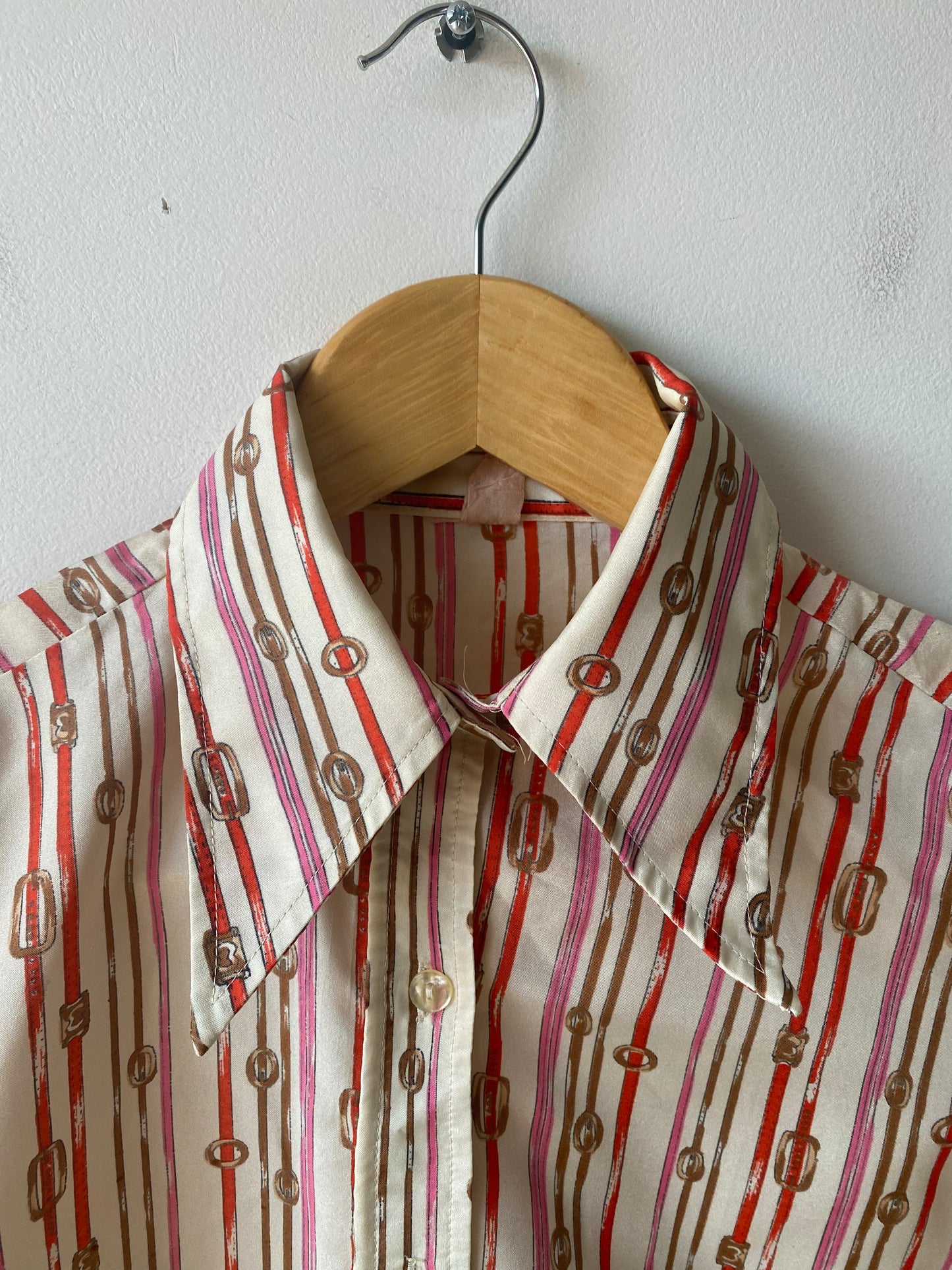 Chemise à motif 70s