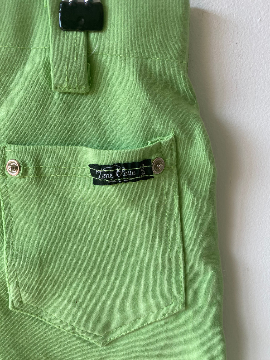 Short vert