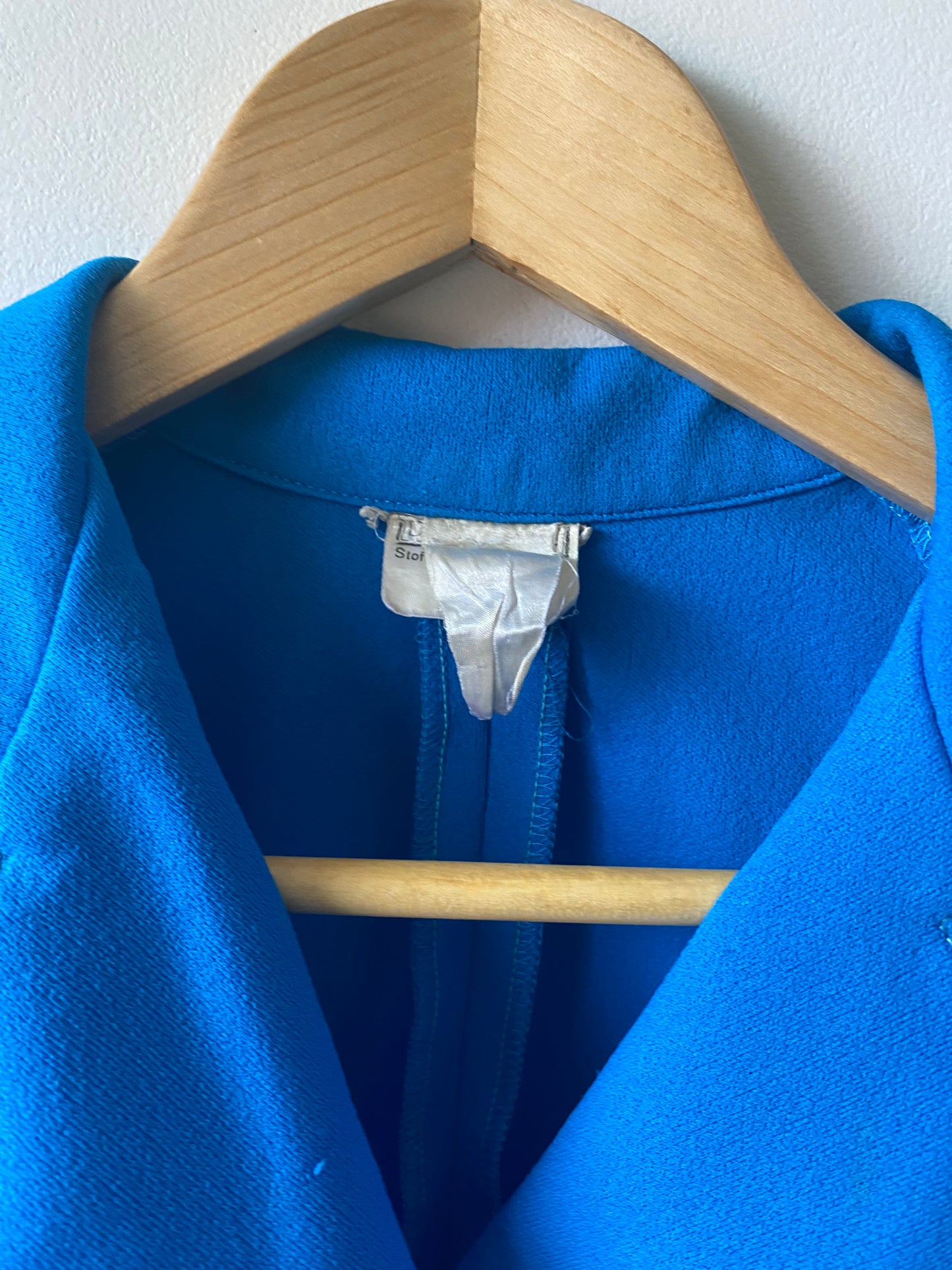 Robe à col pointue 70s