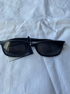 Lunette de soleil noir